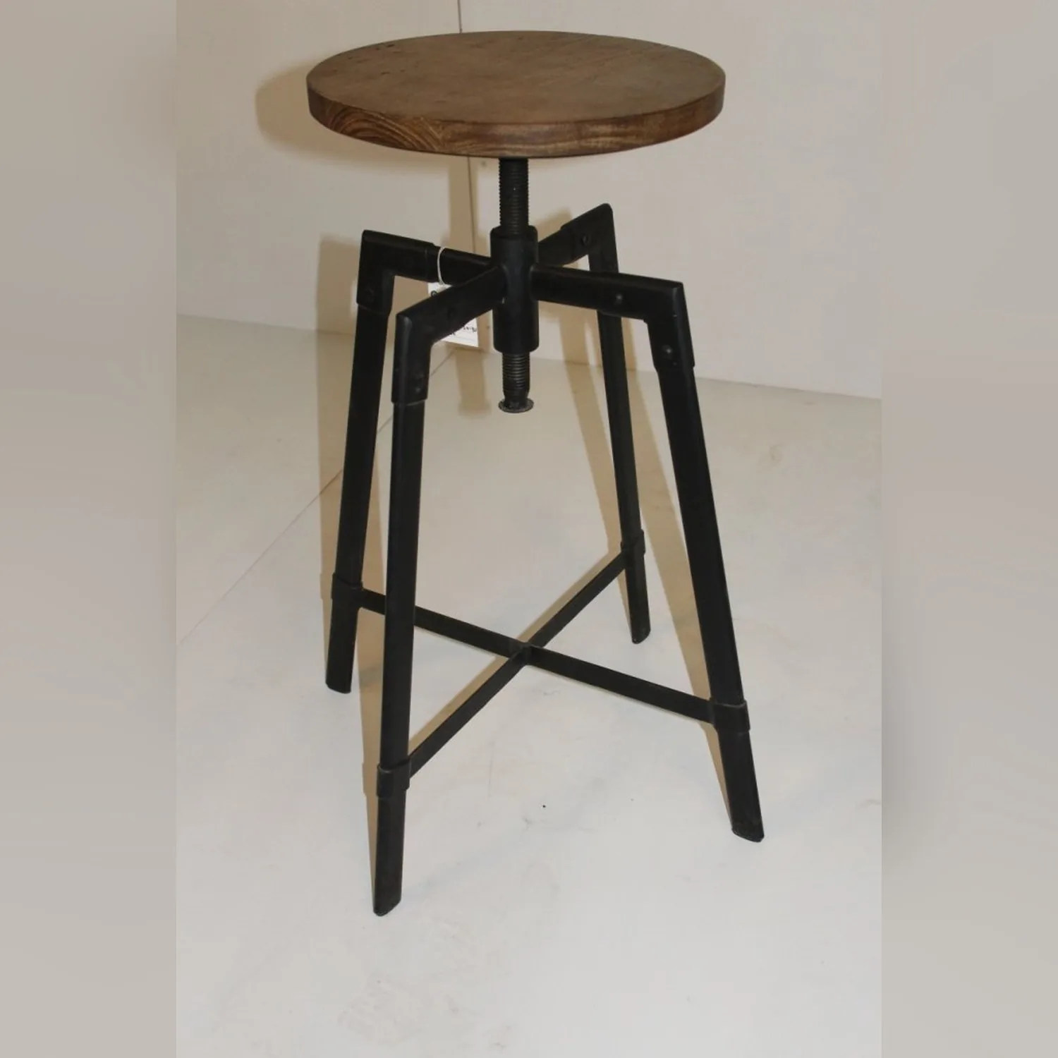 Pawan Stool (2043)