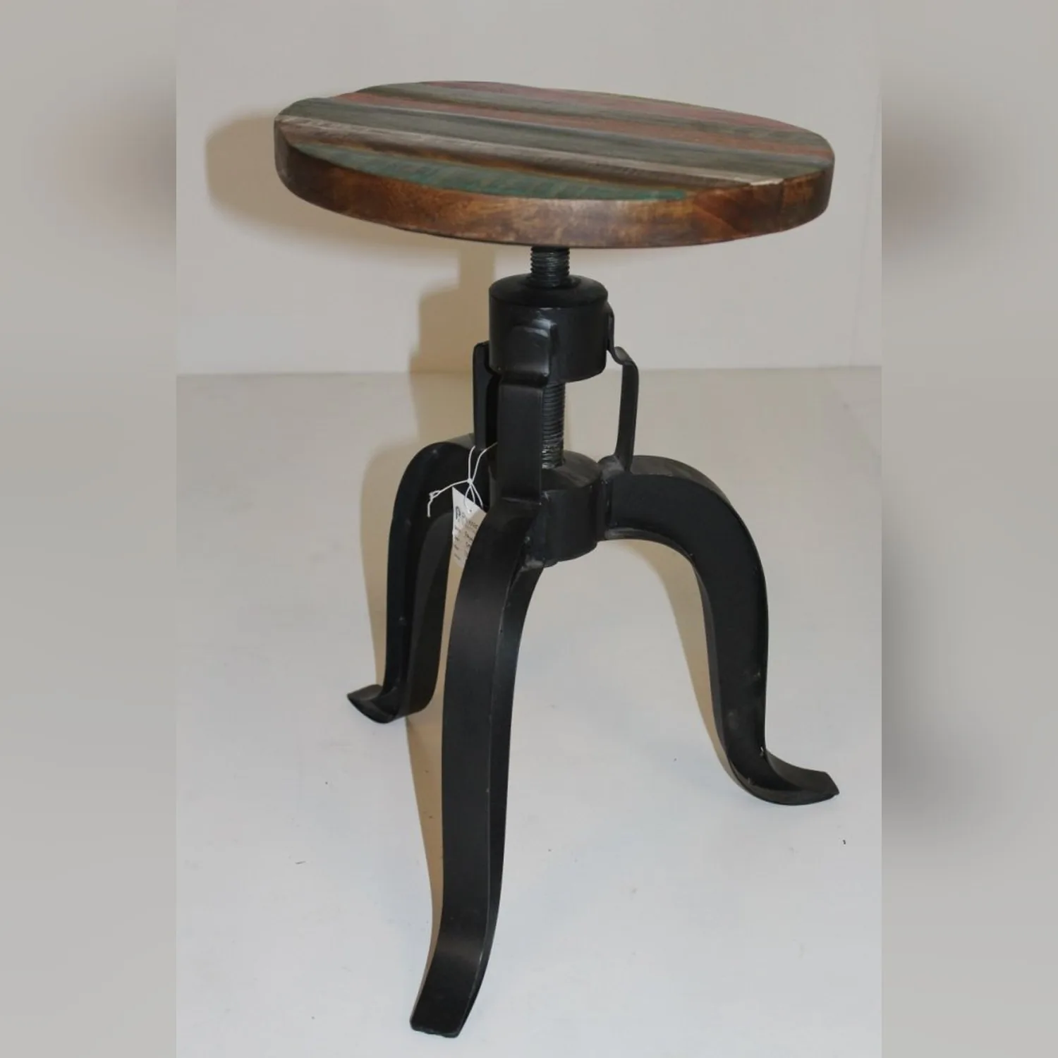 Pawan Stool (2048)