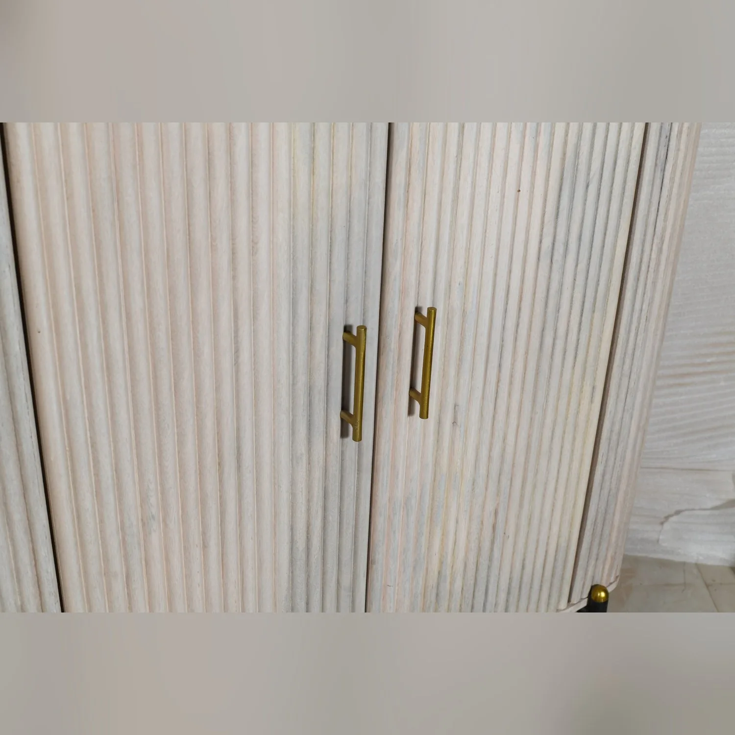 Reed Highboard view 4